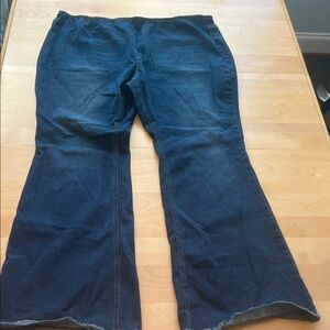 Belk Tinseltown 22w flare stretchy jeans